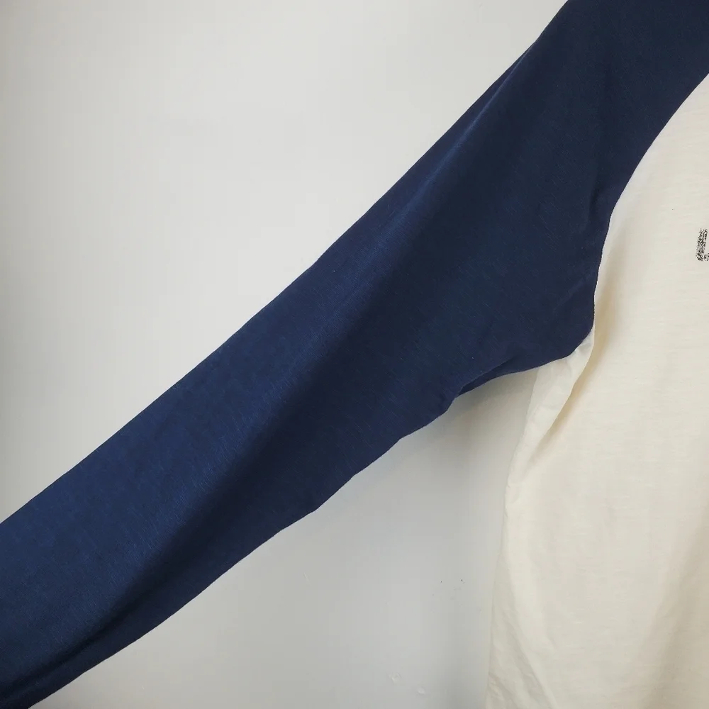 Disney Parks Raglan‎ Tee Womens Medium Cream Blue Walt Disney World Retro